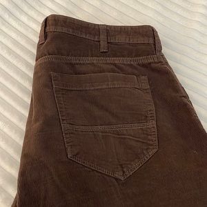 IZOD BRAND DARK BROWN Corduroy Men’s Pants. Waist 38 Length 30